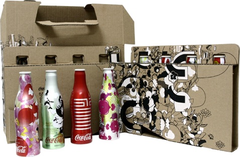 we8-coca-cola-box-and-bottles_full.jpg