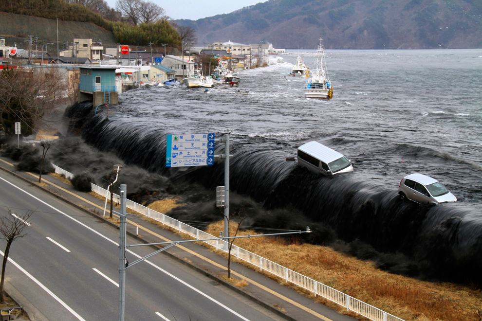 tsunami 4