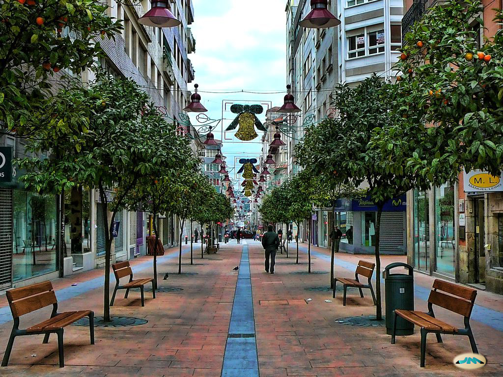 Una de las calles peatonales del centro de Pontevedra por Juan Mejuto (CC)
