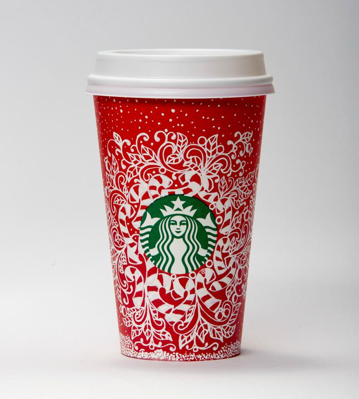 Qué es la rebelión del vaso rojo que este jueves sacude a cientos de  cafeterías de Starbucks